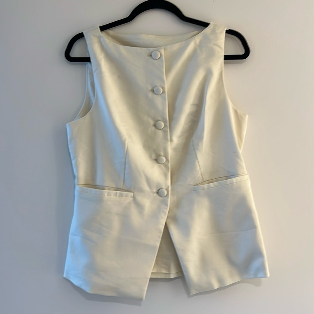 OGL Boat-Neck Structured Vest Ivory / M